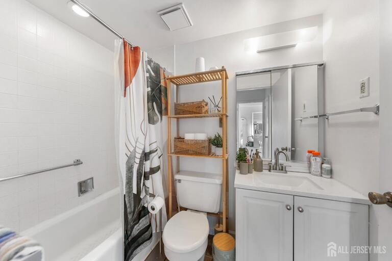 Photo 11 of 406 Oxford Lane # O, Monroe NJ 08831, Monroe, NJ