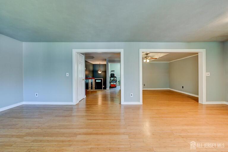 Photo 19 of 1705 N Oaks Boulevard N, North Brunswick NJ 08902, North Brunswick, NJ