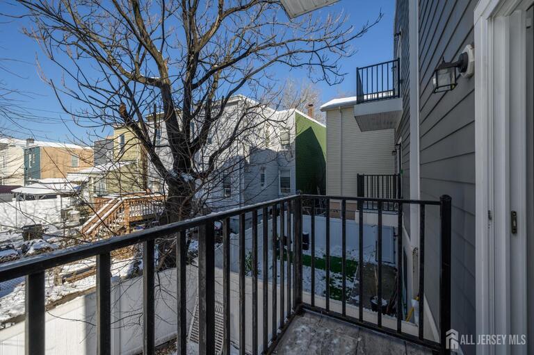 Photo 19 of 197 Garfield Avenue, Jersey City NJ 07305, Jersey City, NJ