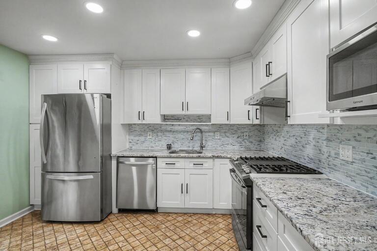Photo 2 of 1901 Deerfield Drive, Edison NJ 08820, Edison, NJ