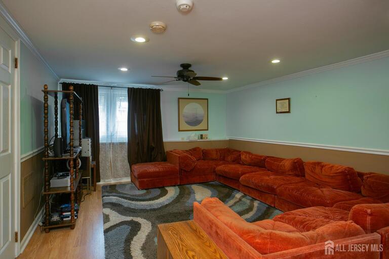 Photo 17 of 25 Huntington Road, Edison NJ 08820, Edison, NJ