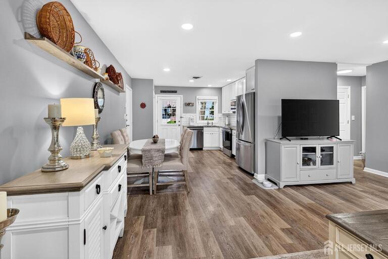 Photo 7 of 976 Aberdeen Drive, Lakewood NJ 08701, Lakewood, NJ