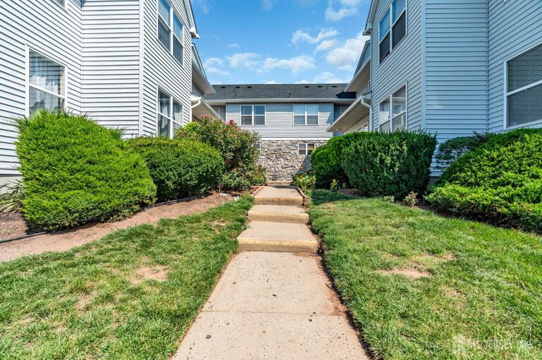 Photo 31 of 189 Bexley Lane, Piscataway NJ 08854, Piscataway, NJ