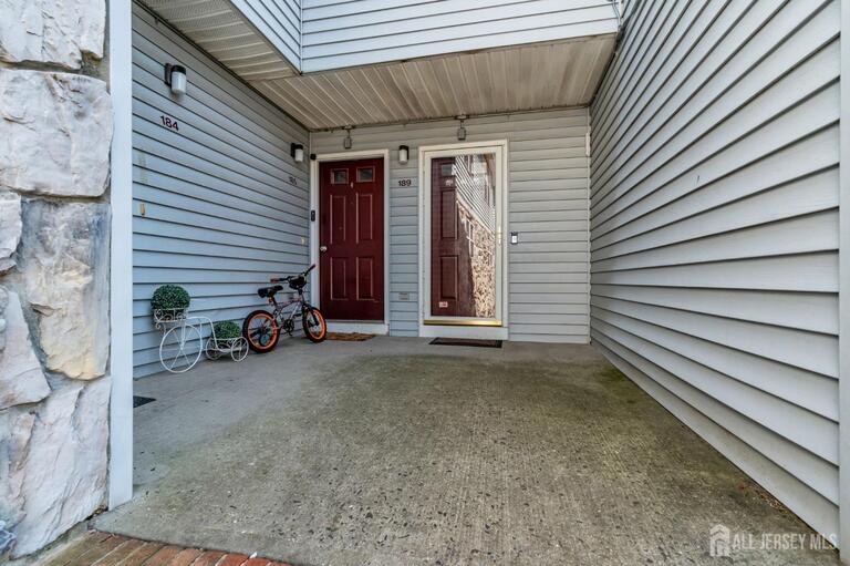 Photo 4 of 189 Bexley Lane, Piscataway NJ 08854, Piscataway, NJ