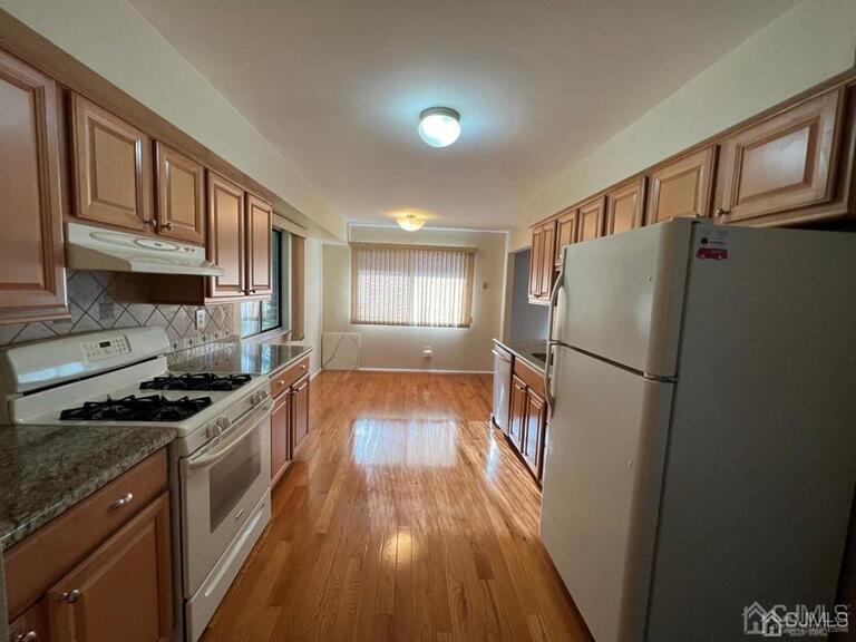 Photo 3 of 412 Edison Glen Terrace, Edison NJ 08837, Edison, NJ