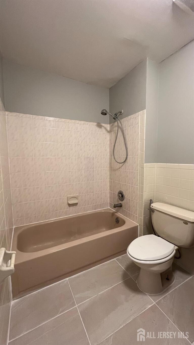 Photo 13 of 412 Edison Glen Terrace, Edison NJ 08837, Edison, NJ