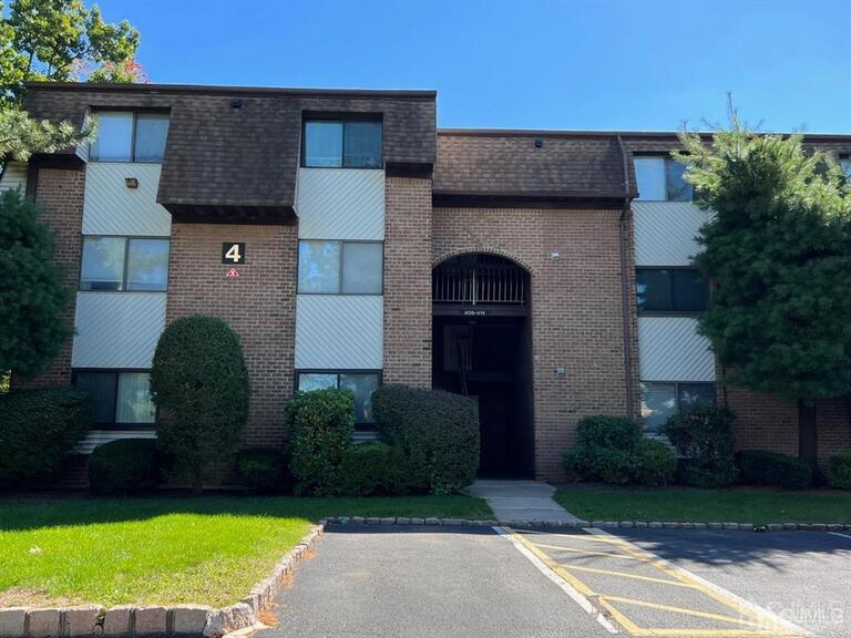 Photo 2 of 412 Edison Glen Terrace, Edison NJ 08837, Edison, NJ