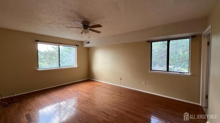 Photo 8 of 412 Edison Glen Terrace, Edison NJ 08837, Edison, NJ
