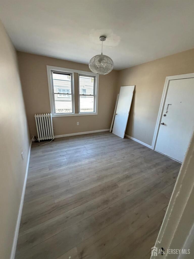 Photo 4 of 924 Monroe Avenue, Elizabeth NJ 07201, Elizabeth, NJ