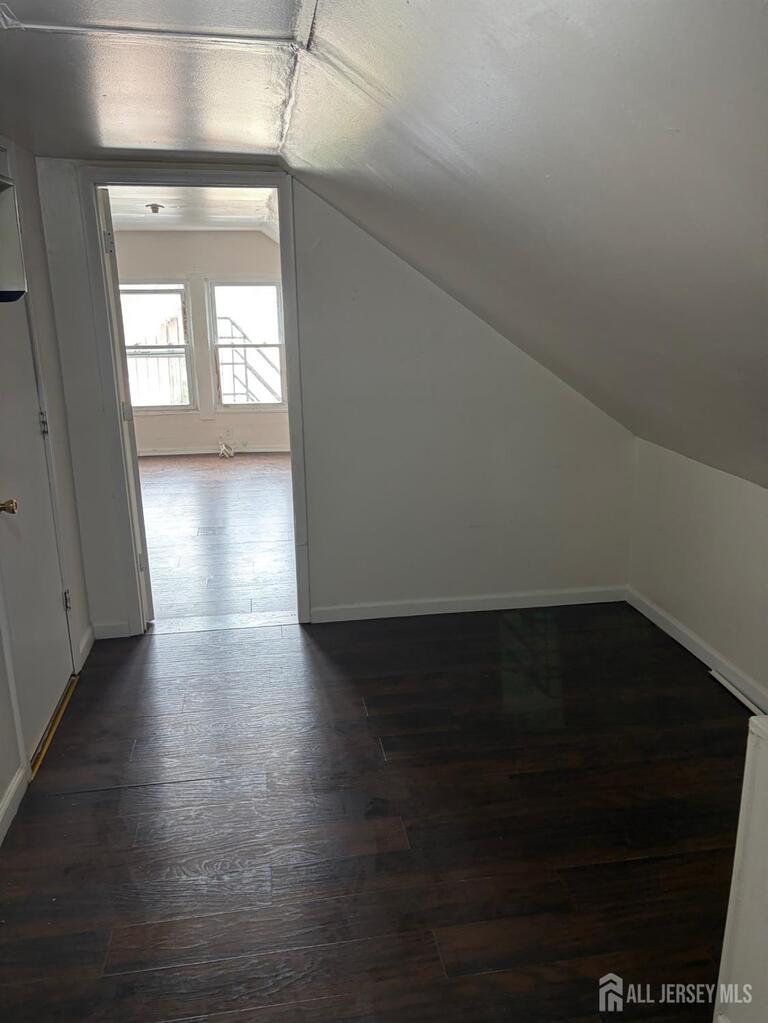 Photo 14 of 924 Monroe Avenue, Elizabeth NJ 07201, Elizabeth, NJ