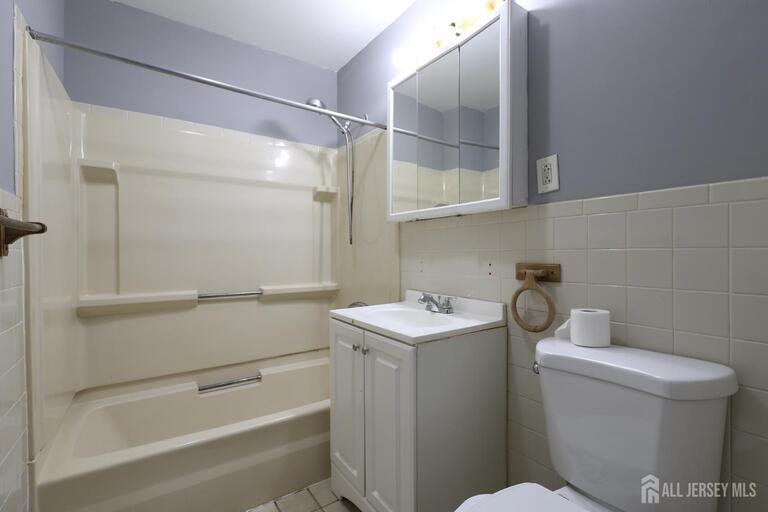 Photo 20 of 48 Buchanan Avenue, Sayreville NJ 08859, Sayreville, NJ