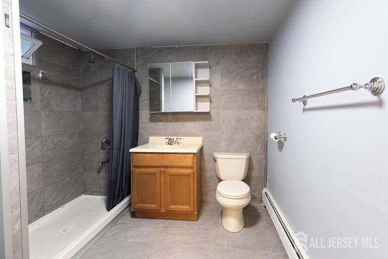 Photo 34 of 19 Jonquil Circle, Fords NJ 08863, Fords, NJ