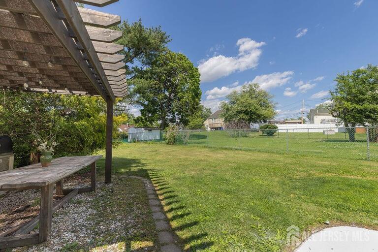 Photo 38 of 19 Jonquil Circle, Fords NJ 08863, Fords, NJ