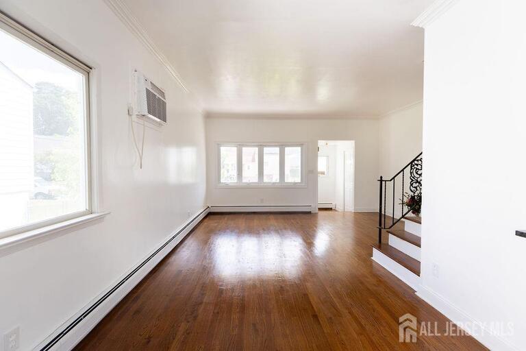 Photo 7 of 19 Jonquil Circle, Fords NJ 08863, Fords, NJ
