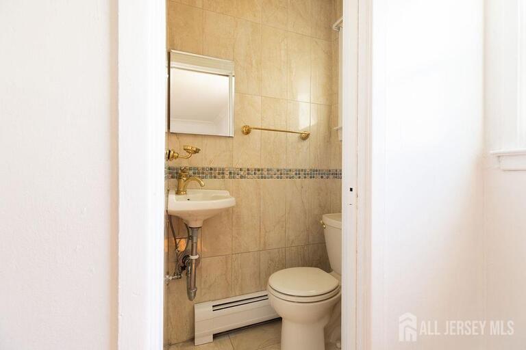 Photo 20 of 19 Jonquil Circle, Fords NJ 08863, Fords, NJ