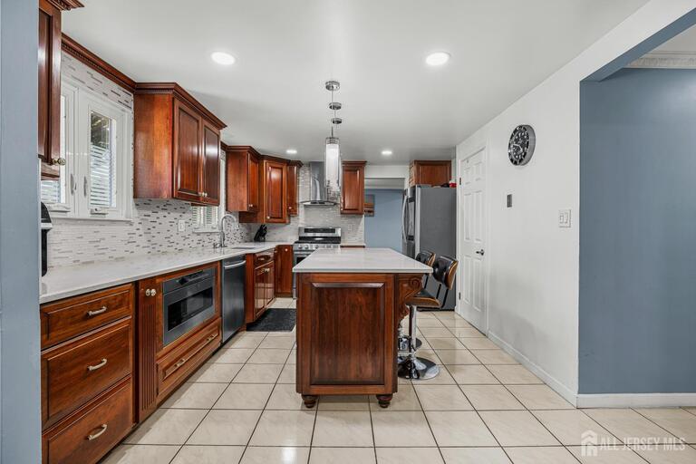 Photo 7 of 907 Mer-edinburg Road, Hamilton NJ 08690, Hamilton, NJ