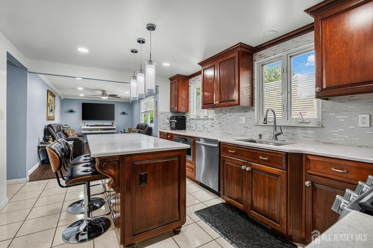 Photo 8 of 907 Mer-edinburg Road, Hamilton NJ 08690, Hamilton, NJ