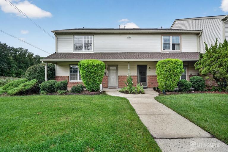 Photo 1 of 72 Sassafras Court, North Brunswick NJ 08902, North Brunswick, NJ