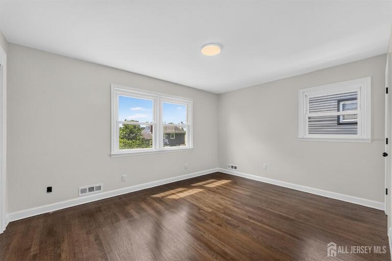 Photo 15 of 51 Charlotte Street, Carteret NJ 07008, Carteret, NJ