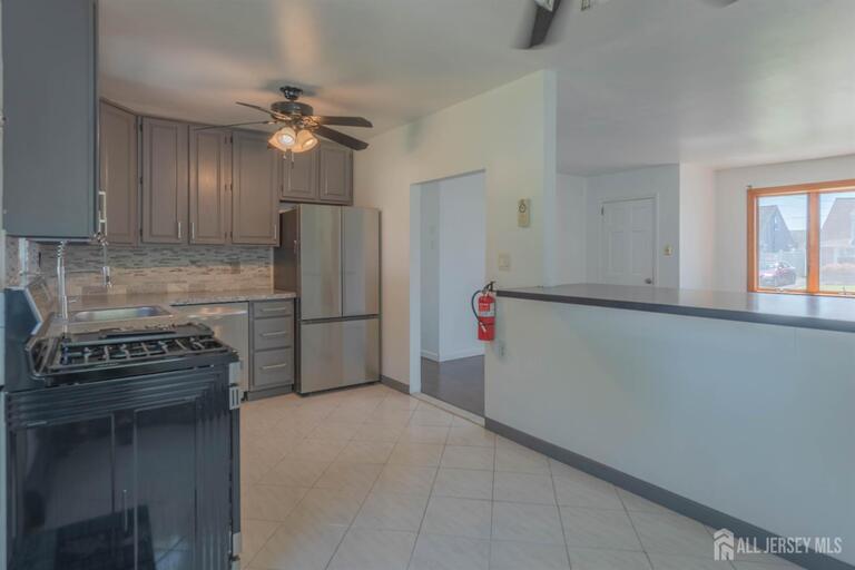 Photo 13 of 82 Markowitz Street, Carteret NJ 07008, Carteret, NJ