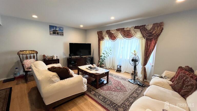 Photo 2 of 86 Mitchell Avenue, Piscataway NJ 08854, Piscataway, NJ