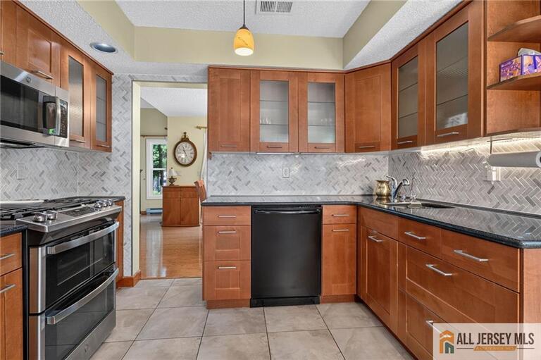Photo 4 of 192 Stults Lane # 192, East Brunswick NJ 08816, East Brunswick, NJ