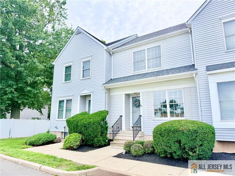 Photo 2 of 86 Wilton Avenue NE # 403, Middlesex NJ 08846, Middlesex, NJ