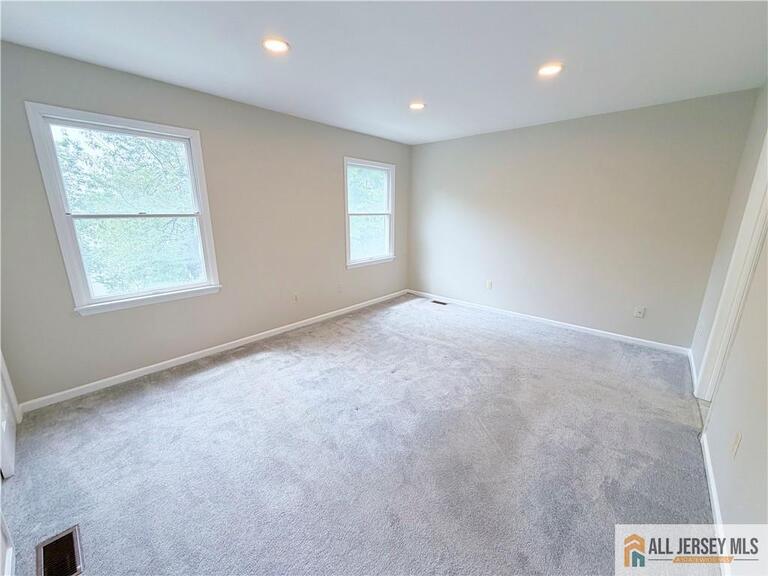 Photo 29 of 86 Wilton Avenue NE # 403, Middlesex NJ 08846, Middlesex, NJ