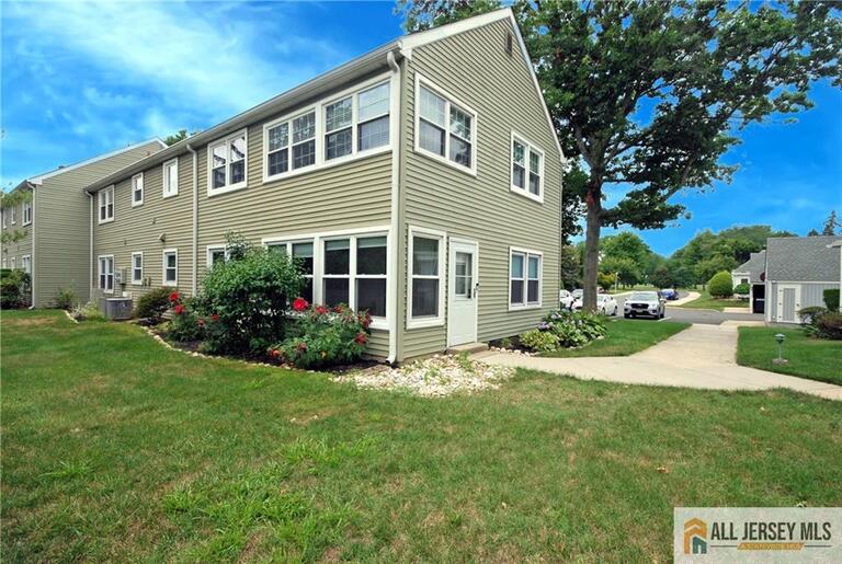 Photo 2 of 264 Middlebury Lane # A, Monroe NJ 08831, Monroe, NJ
