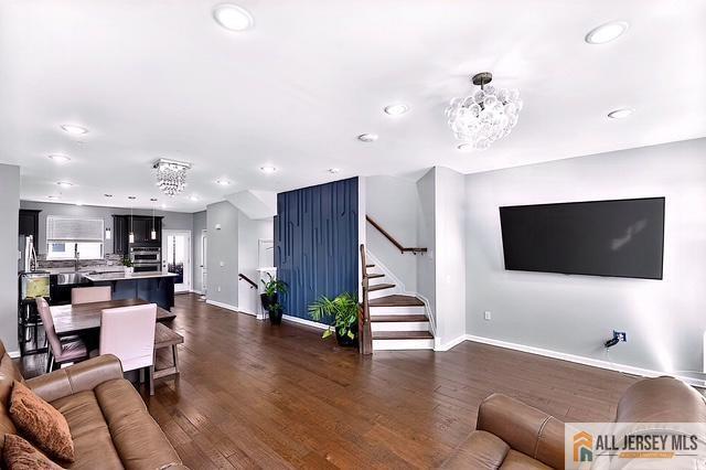 Photo 6 of 310 South Drive, North Brunswick NJ 08902, North Brunswick, NJ