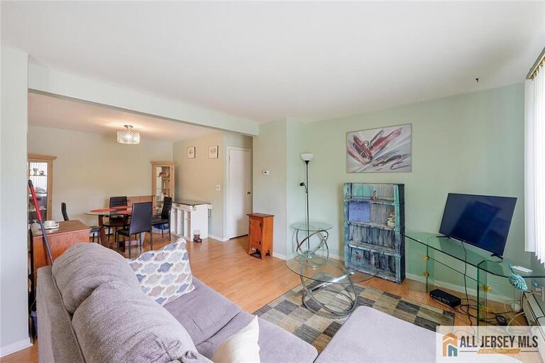 Photo 7 of 621 Cricket Lane # 621, Woodbridge Proper NJ 07095, Woodbridge Proper, NJ