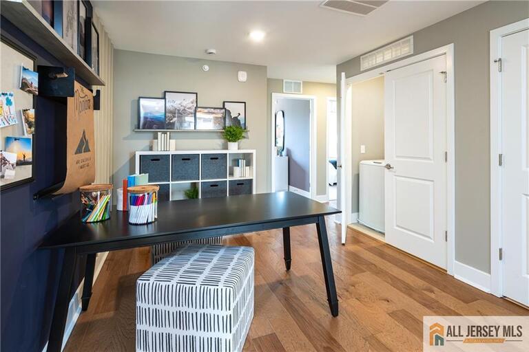 Photo 32 of 160 Leona Stewart Lane, Pennington NJ 08534, Pennington, NJ