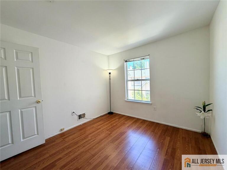 Photo 25 of 412 Plymouth Road, North Brunswick NJ 08902, North Brunswick, NJ