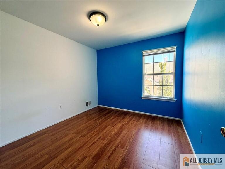Photo 22 of 412 Plymouth Road, North Brunswick NJ 08902, North Brunswick, NJ