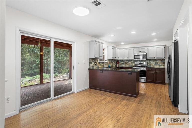 Photo 13 of 569 Buttonwood Drive, Jackson NJ 08527, Jackson, NJ