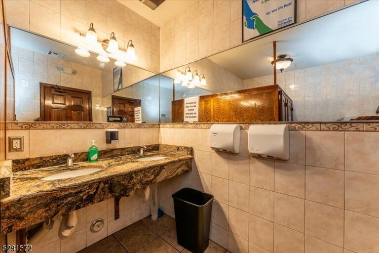 Property listing MLS 3896318 photo 26