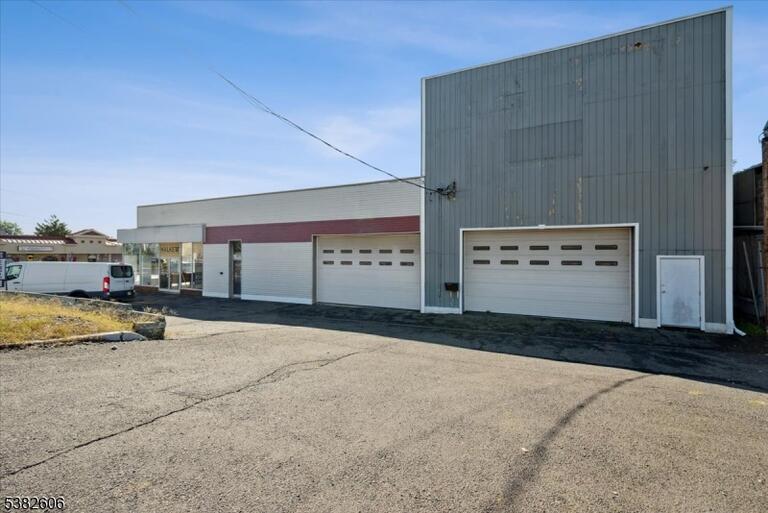 Property listing MLS 3987990 photo 1
