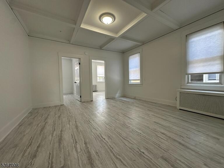 Property listing MLS 4000941 photo 3