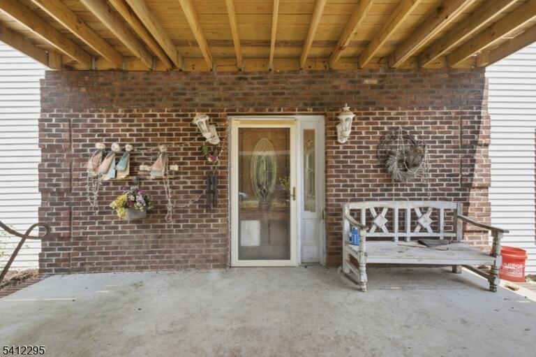 Property listing MLS 4010738 photo 10