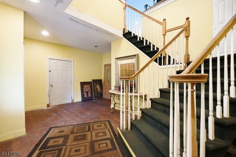 Property listing MLS 4010738 photo 12