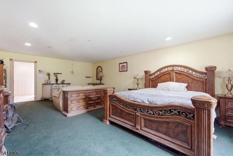 Property listing MLS 4010738 photo 39