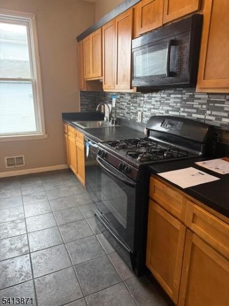 Property listing MLS 4011760 photo 40