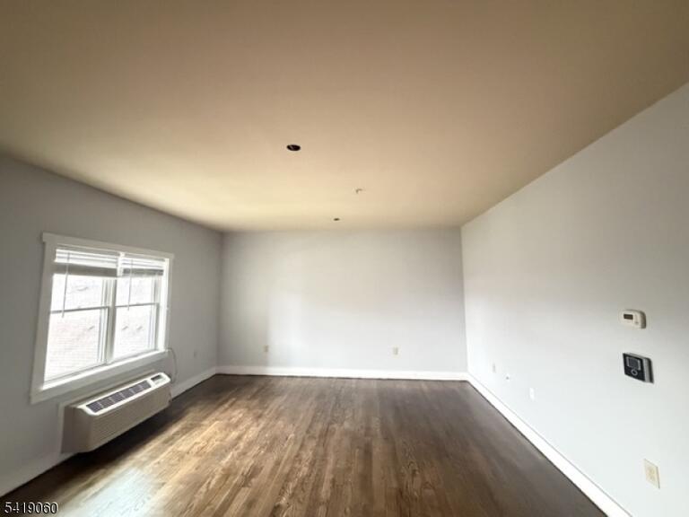Property listing MLS 4016139 photo 8