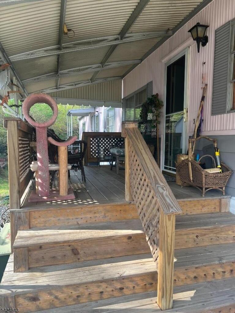 Property listing MLS 4021217 photo 2