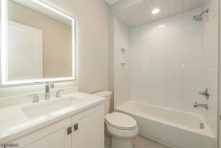 Property listing MLS 4021308 photo 31