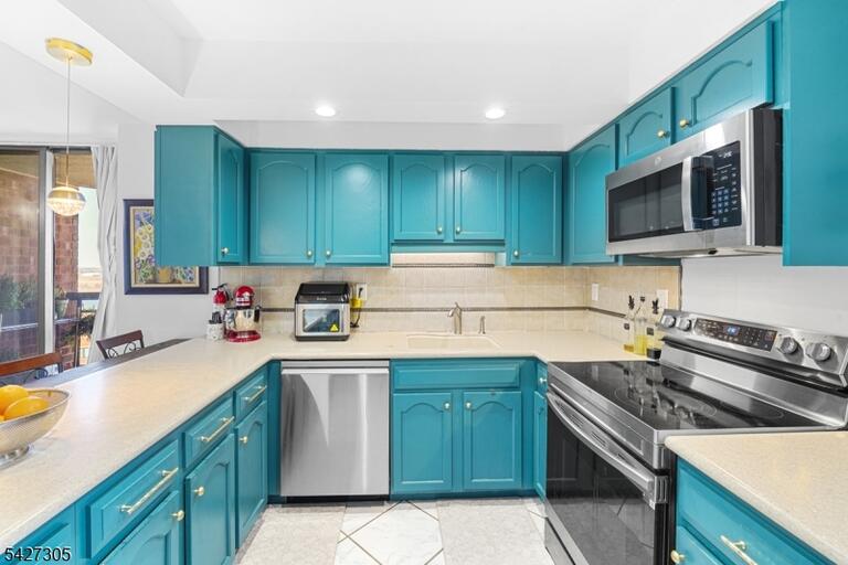Property listing MLS 4023409 photo 10