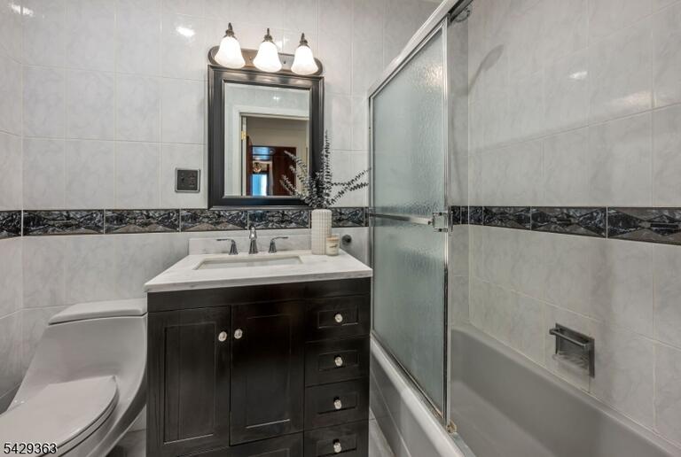 Property listing MLS 4025204 photo 28