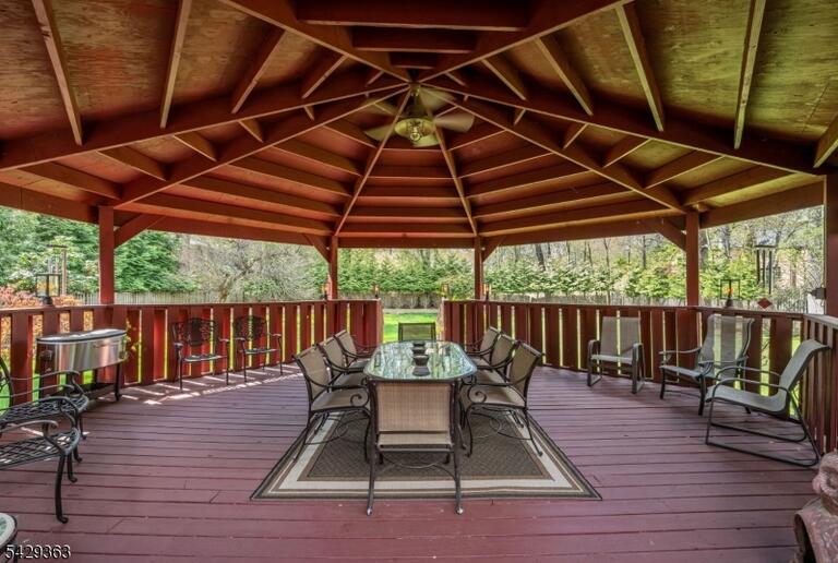 Property listing MLS 4025204 photo 36