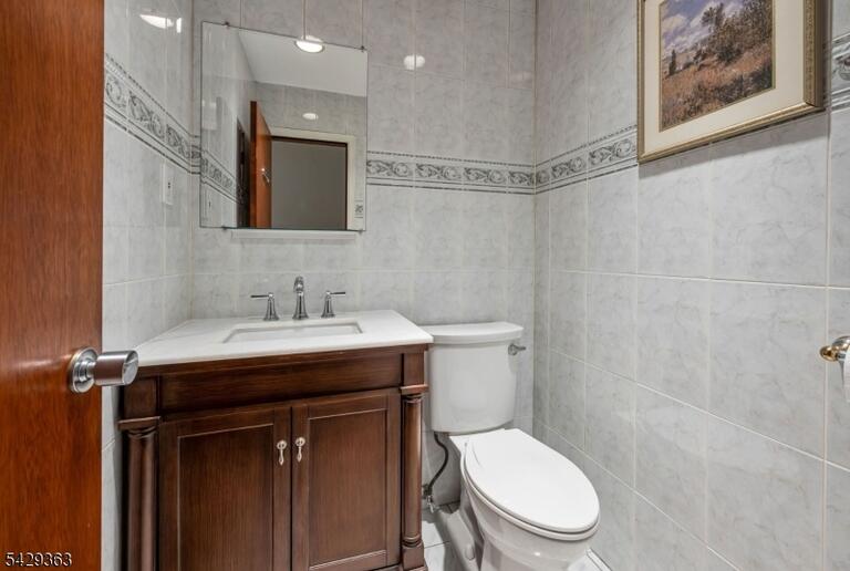 Property listing MLS 4025204 photo 45