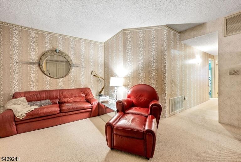 Property listing MLS 4026124 photo 12